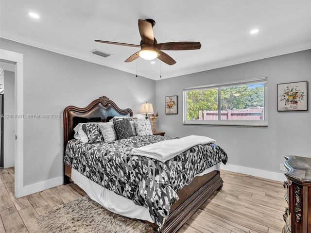 8754 SW 50th Pl, Cooper City, FL 33328