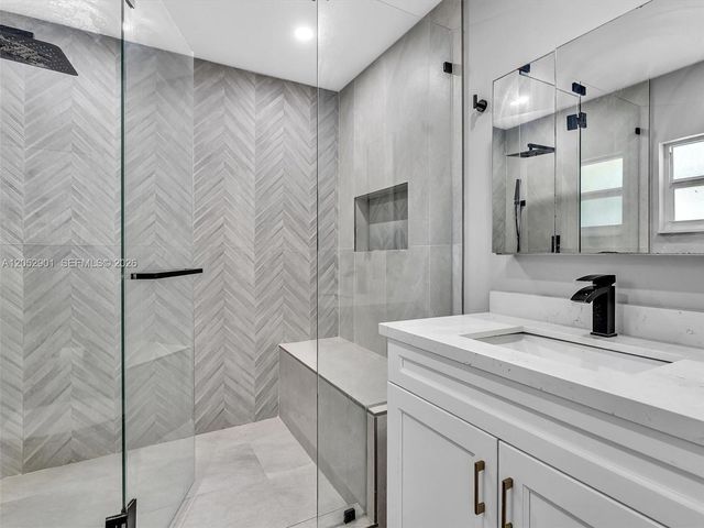 8754 SW 50th Pl, Cooper City, FL 33328