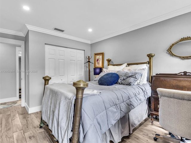 8754 SW 50th Pl, Cooper City, FL 33328