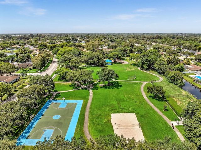 8754 SW 50th Pl, Cooper City, FL 33328