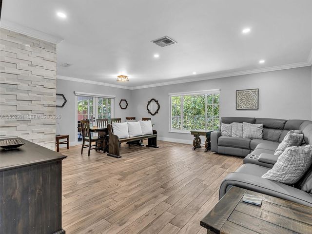 8754 SW 50th Pl, Cooper City, FL 33328