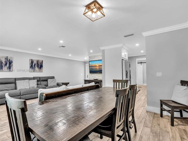 8754 SW 50th Pl, Cooper City, FL 33328