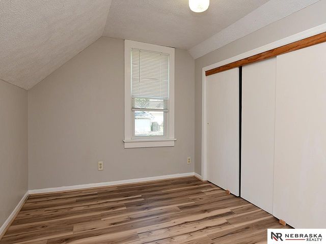 2414 N 45th Street, Omaha, NE 68104