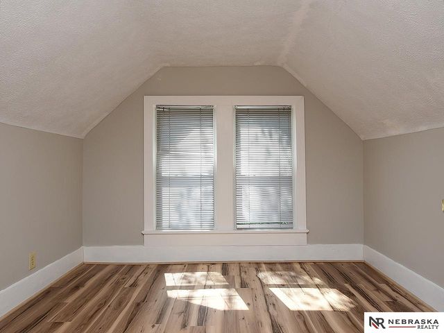 2414 N 45th Street, Omaha, NE 68104