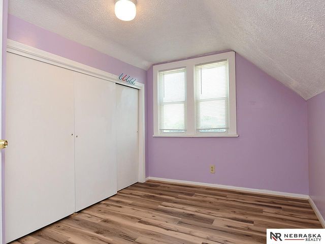 2414 N 45th Street, Omaha, NE 68104