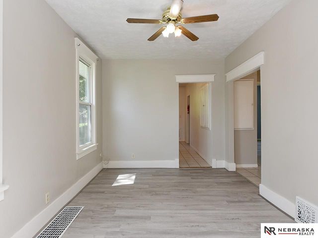 2414 N 45th Street, Omaha, NE 68104
