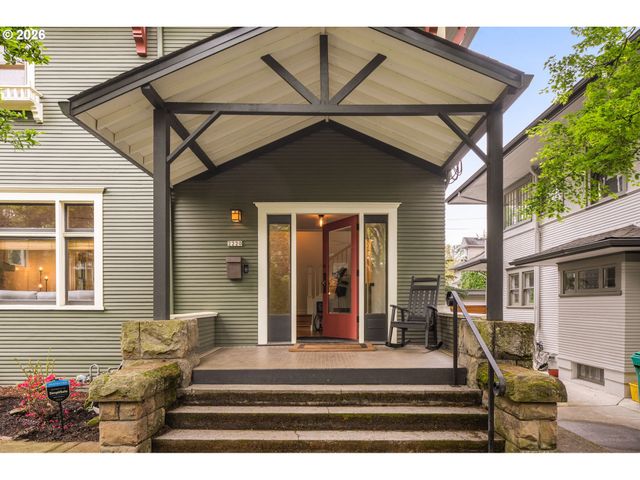 2220 Ne CLACKAMAS St, Portland, OR 97232