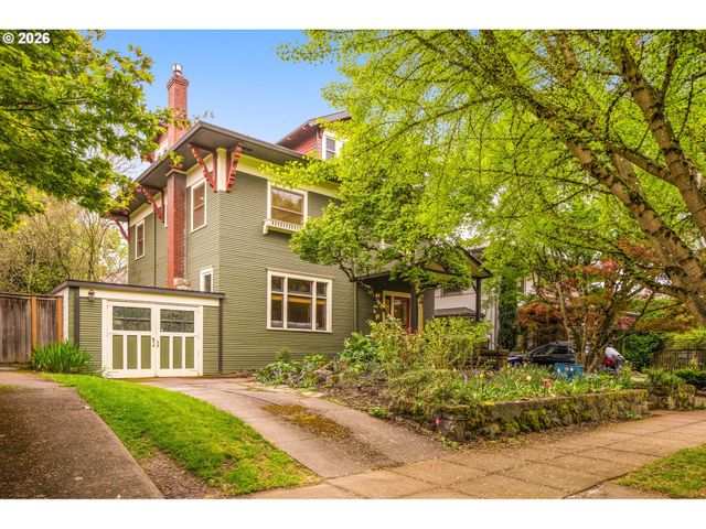 2220 Ne CLACKAMAS St, Portland, OR 97232