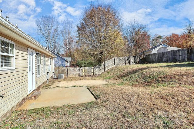 5467 Realtree Lane, Charlotte, NC 28214