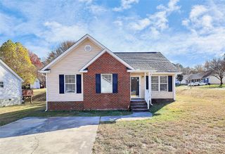 5467 Realtree Lane, Charlotte, NC 28214