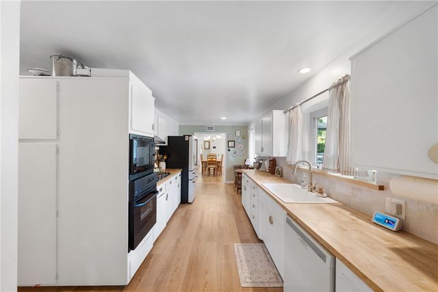 1453 Tiger Tail, Riverside, CA 92506