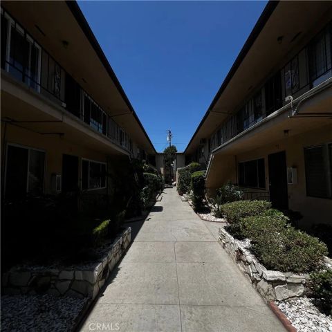 1325 E 7th Street 9, Long Beach, CA 90813