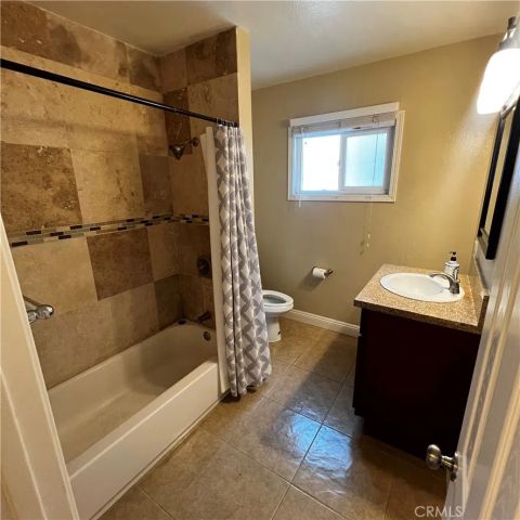 1325 E 7th Street 9, Long Beach, CA 90813