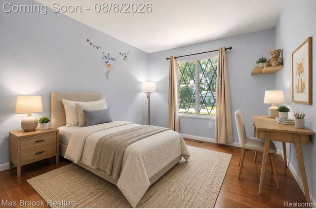 31034 Berryhill Street, Farmington Hills, MI 48331