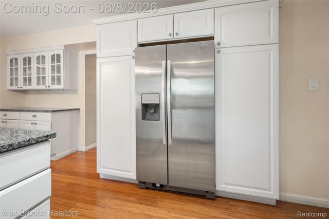 31034 Berryhill Street, Farmington Hills, MI 48331