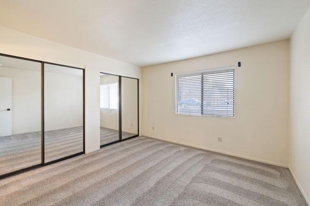 7675 N 1st St #136, Fresno, CA 93720