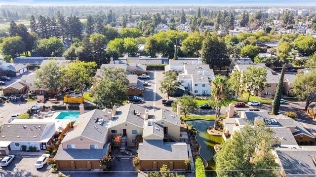 7675 N 1st St #136, Fresno, CA 93720
