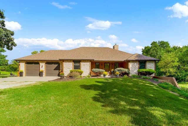 20260 178th Street, Tonganoxie, KS 66086