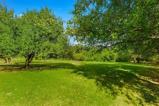20260 178th Street, Tonganoxie, KS 66086