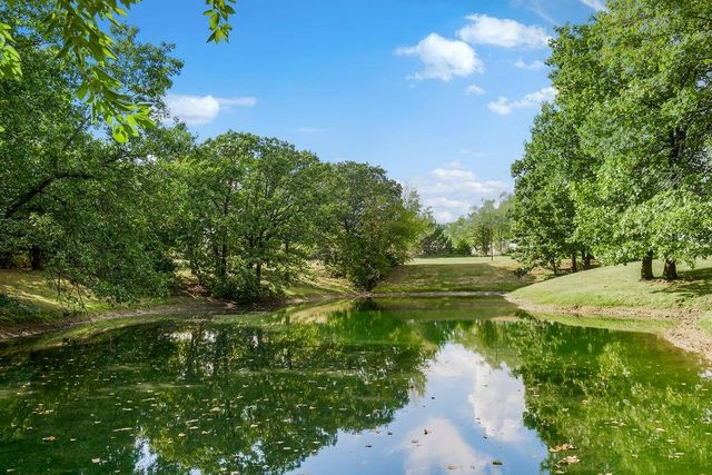 20260 178th Street, Tonganoxie, KS 66086