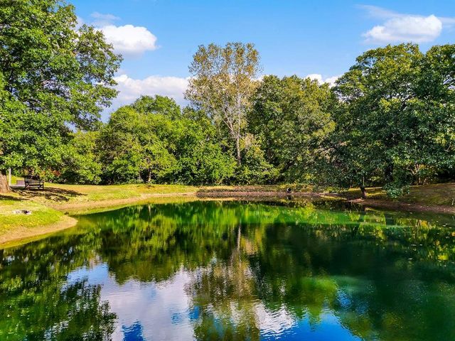 20260 178th Street, Tonganoxie, KS 66086