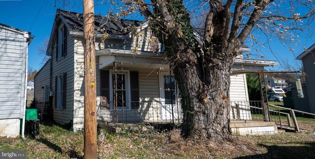 488 ASH ST, Strasburg, VA 22657