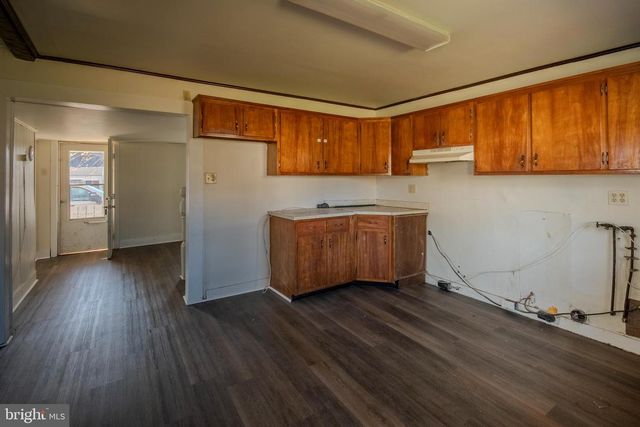 488 ASH ST, Strasburg, VA 22657