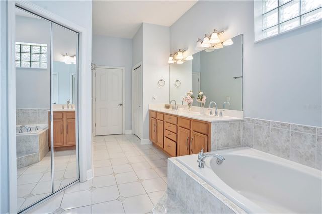 10925 WOODCHASE CIRCLE, Orlando, FL 32836
