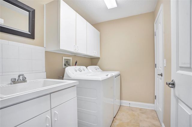 10925 WOODCHASE CIRCLE, Orlando, FL 32836