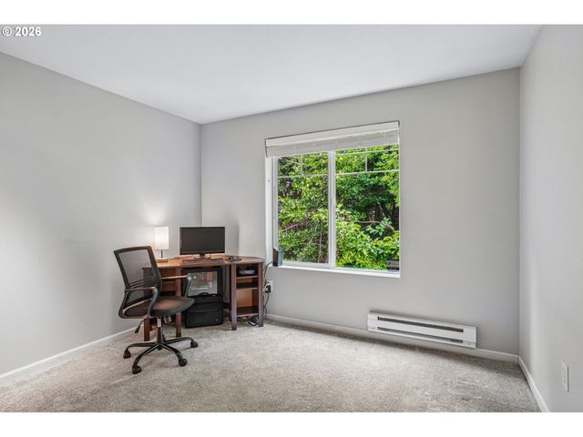 14745 Sw SANDHILL Loop 204, Beaverton, OR 97007