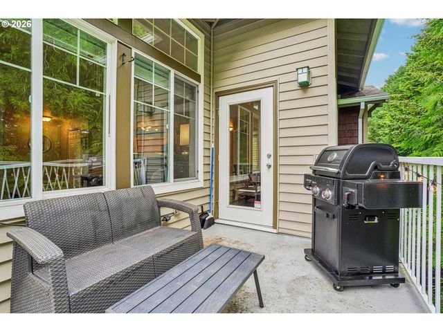 14745 Sw SANDHILL Loop 204, Beaverton, OR 97007