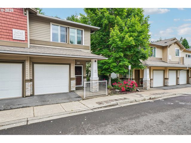 14745 Sw SANDHILL Loop 204, Beaverton, OR 97007