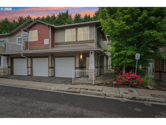 14745 Sw SANDHILL Loop 204, Beaverton, OR 97007