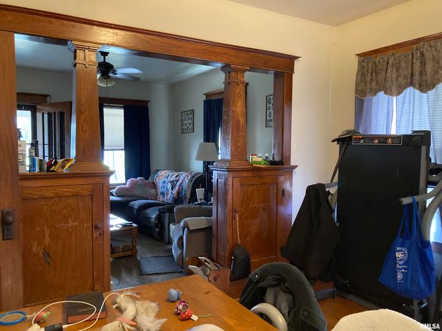 751 MULBERRY Street, Galesburg, IL 61401