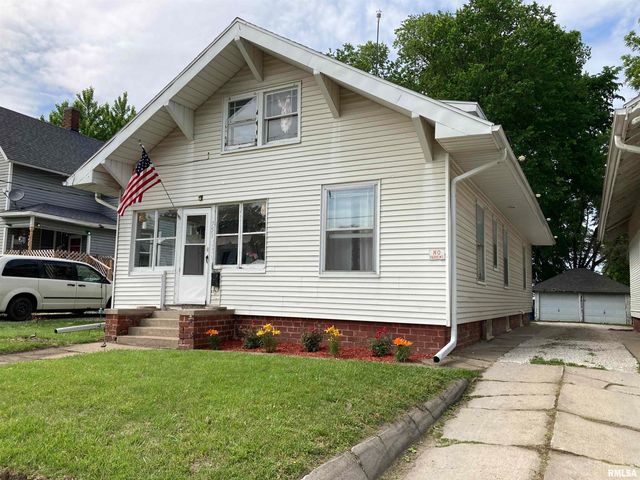 751 MULBERRY Street, Galesburg, IL 61401