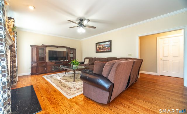 29 Copper Beech Drive, Middletown, CT 06457