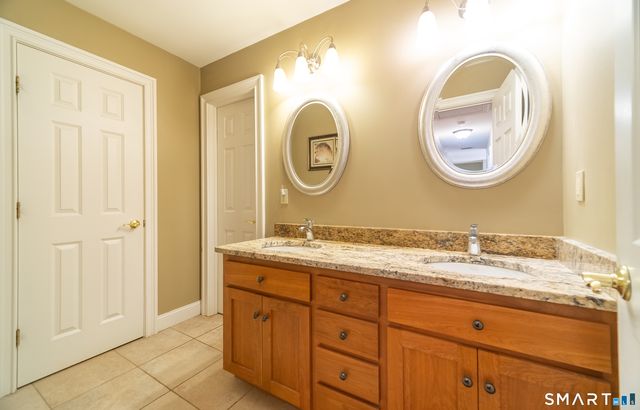 29 Copper Beech Drive, Middletown, CT 06457