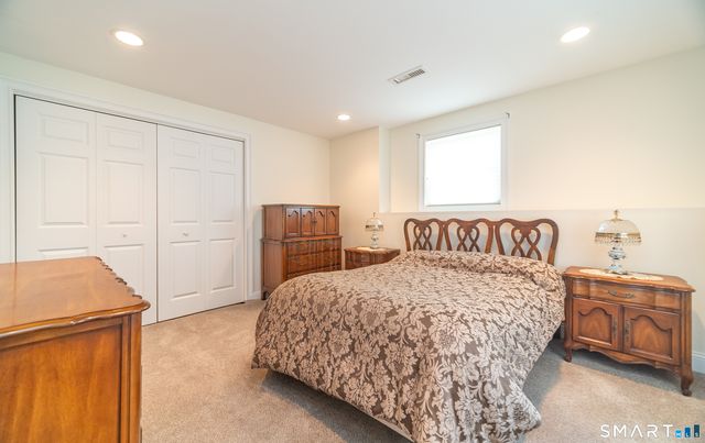 29 Copper Beech Drive, Middletown, CT 06457