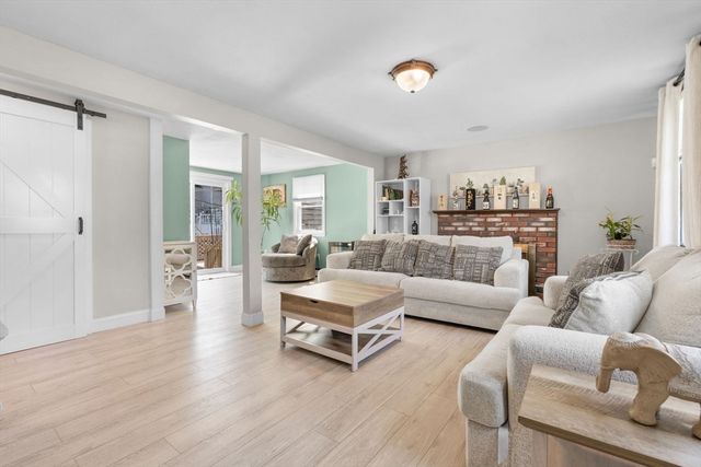 185 Eighteenth St, Lowell, MA 01850