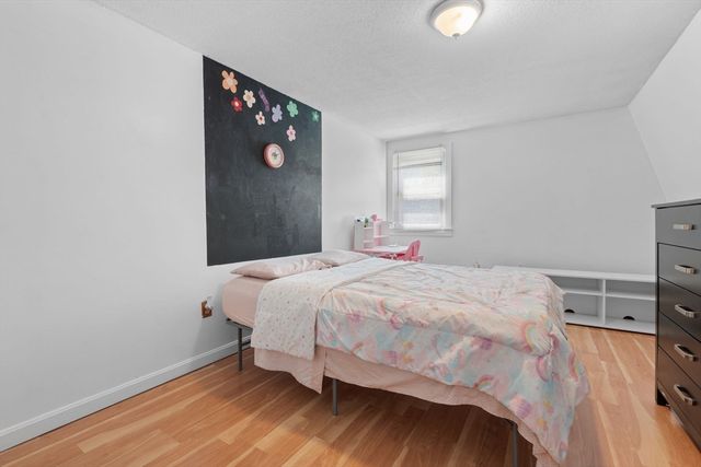 185 Eighteenth St, Lowell, MA 01850