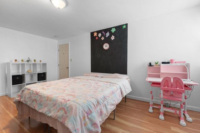 185 Eighteenth St, Lowell, MA 01850
