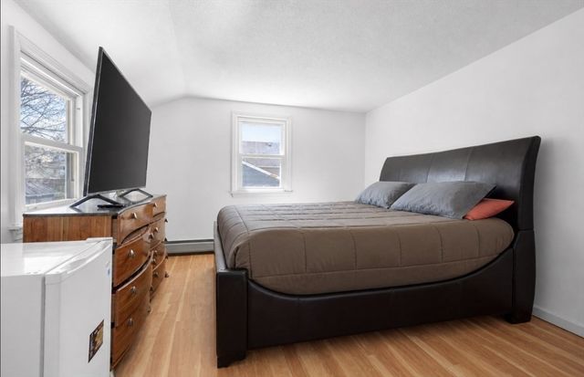 185 Eighteenth St, Lowell, MA 01850