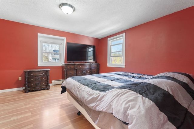 185 Eighteenth St, Lowell, MA 01850