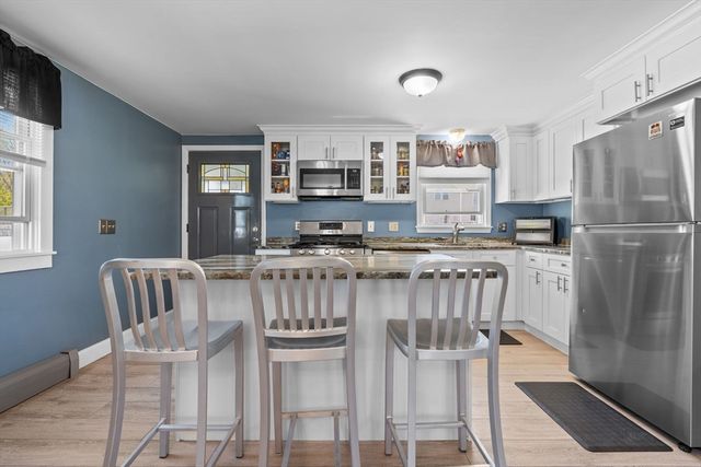 185 Eighteenth St, Lowell, MA 01850
