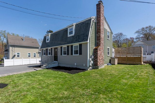 185 Eighteenth St, Lowell, MA 01850