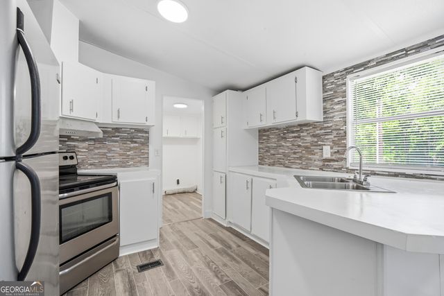 114 Lovers Lane NE, Milledgeville, GA 31061