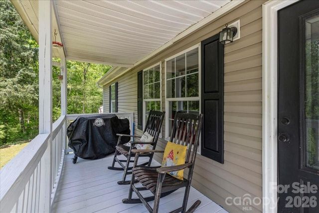 3218 Broadhurst Lane, Clover, SC 29710