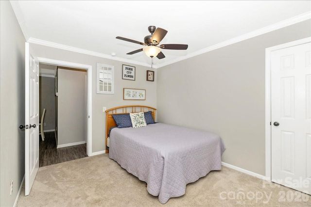 3218 Broadhurst Lane, Clover, SC 29710