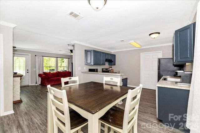 3218 Broadhurst Lane, Clover, SC 29710