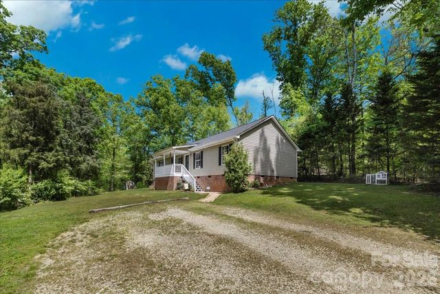 3218 Broadhurst Lane, Clover, SC 29710